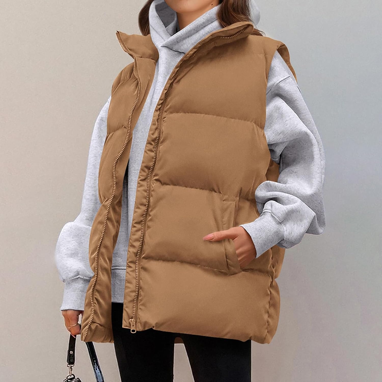 1762063437_Puffer-Vest-Women-Lightweight-Quilted-Stand-Collar-Sleeveless-Jackets-Fashion-Warm-Winter-Coats-Outerwear-with-Pockets.jpg